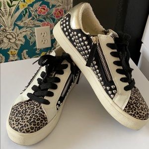 Steve Madden women’s studded/leopard sneakers!